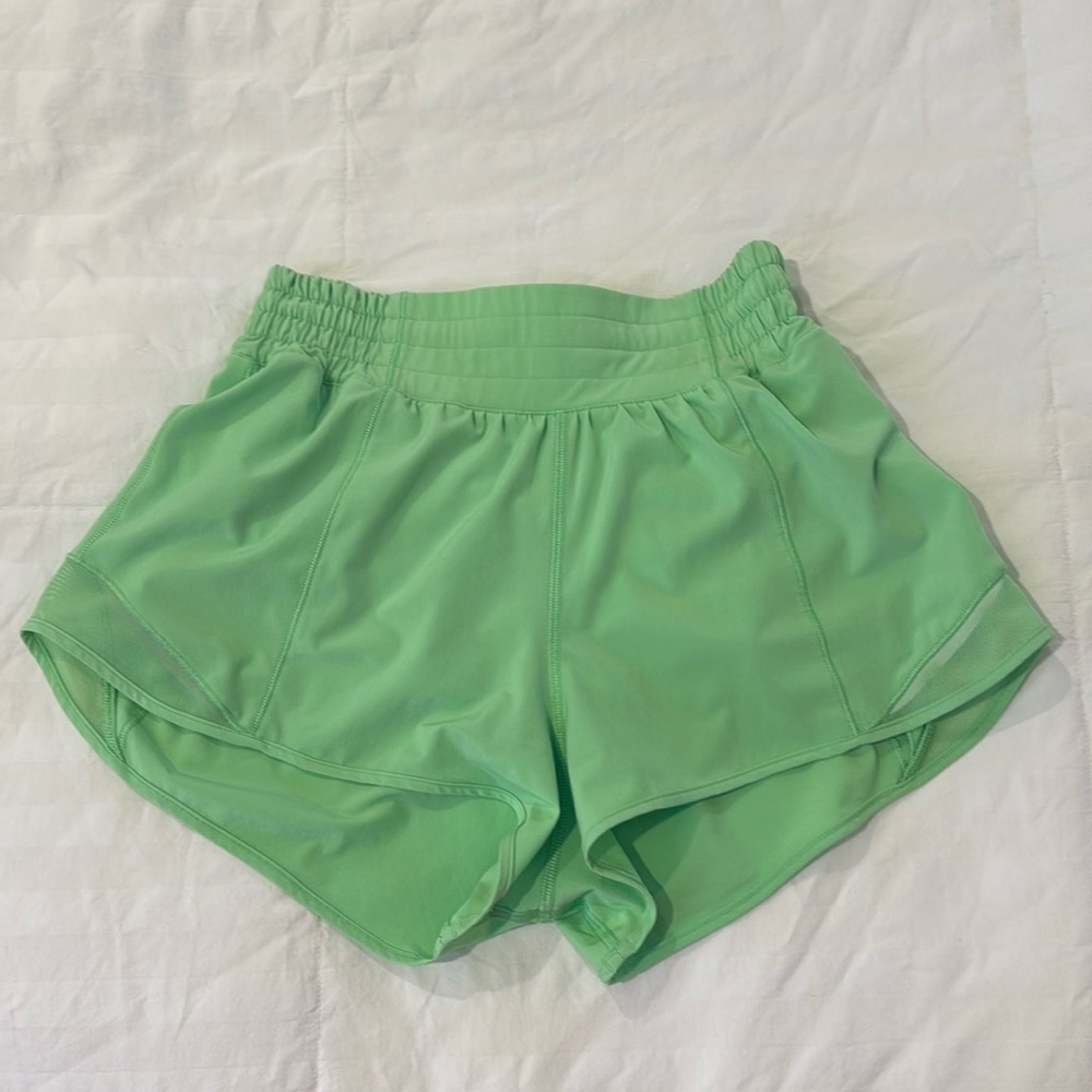 Lululemon Hotty hot high rise 2.5 neon green size 4